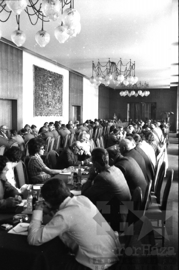 THM-BJ-06210 - Termelőszövetkezetek Országos Tanácsának értekezlete a budapesti Gellért Szállóban az 1970-es években 