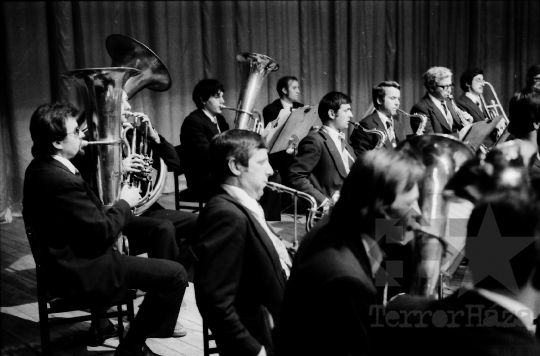 THM-BJ-06230 - Véghelyi Mikós fúvószenekarának hangversenye Szekszárdon az 1970-es években