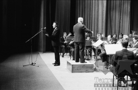 THM-BJ-06238 - Véghelyi Mikós fúvószenekarának hangversenye Szekszárdon az 1970-es években