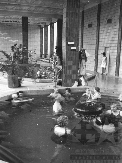 THM-BJ-06253 - Dombóvári Gunarasfürdő az 1970-es években