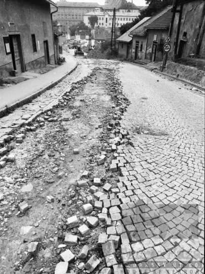 THM-BJ-06383 - Szekszárdi utcakép az 1980-as években