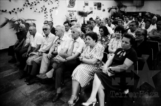 THM-BJ-06456 - Termelési értekezlet a szekszárdi AGROKER vállalatnál az 1980-as években 