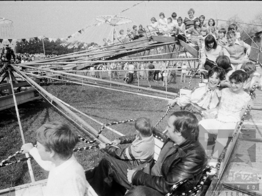 THM-BJ-06538 - Bonyhádi majális az 1980-as években 