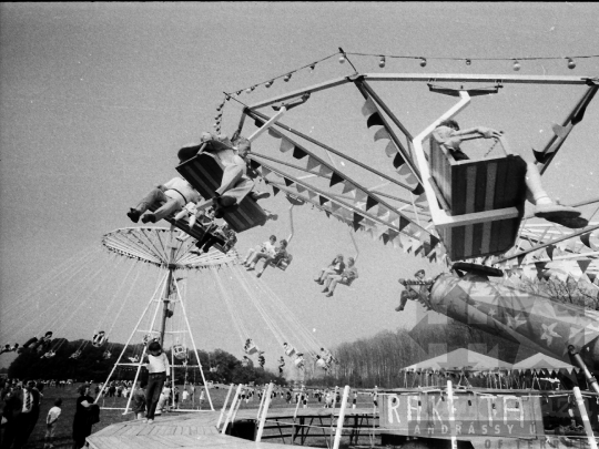 THM-BJ-06539 - Bonyhádi majális az 1980-as években 