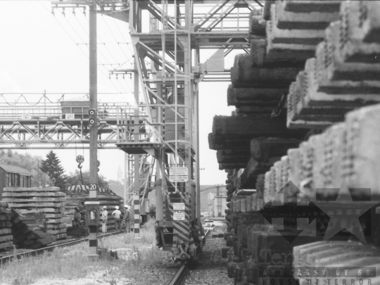 THM-BJ-06787 - Dombóvári teherpályaudvar az 1980-as években