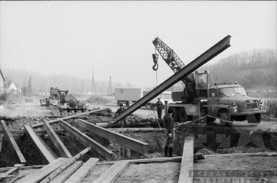 THM-BJ-06943 - Bátaszéki vasúti híd felújítása az 1980-as években 