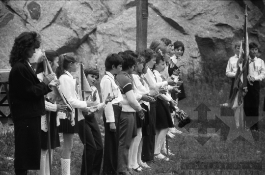 THM-BJ-06974 - Úttörőavatás Mórágyon az 1980-as években 