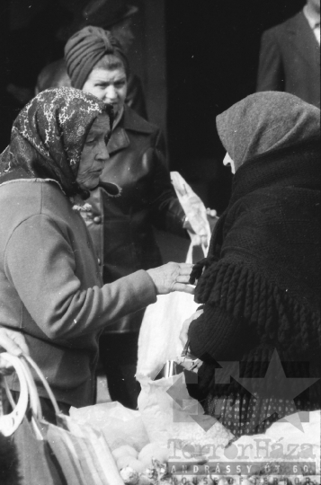 THM-BJ-07159 - Nagyvásár Szekszárdon az 1970-es években