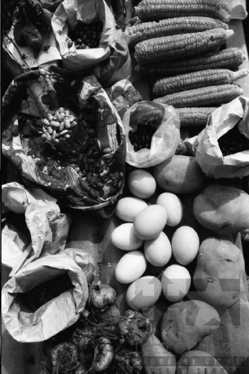 THM-BJ-07162 - Nagyvásár Szekszárdon az 1970-es években