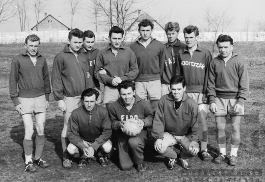 THM-BJ-07230 - Faddi termelőszövetkezet futballcsapata az 1960-as években