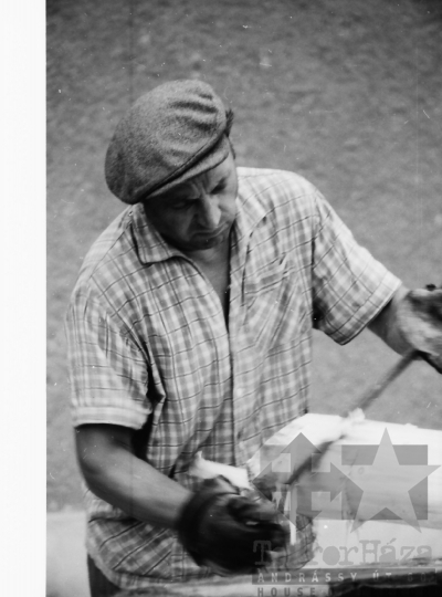 THM-BJ-07435 - Dombóvári fatelítő üzem  az 1960-as években 