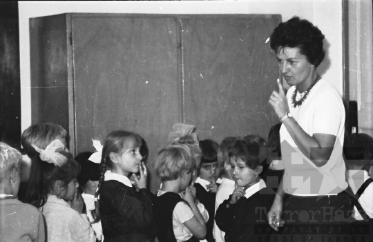 THM-BJ-07489 - Tanév a szekszárdi Babits Mihály Általános Iskolában az 1960-as években