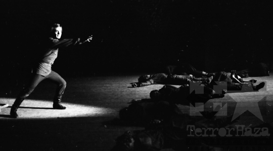 THM-BJ-07615 - Csukcs együttes a szekszárdi művelődési házban az 1970-es években