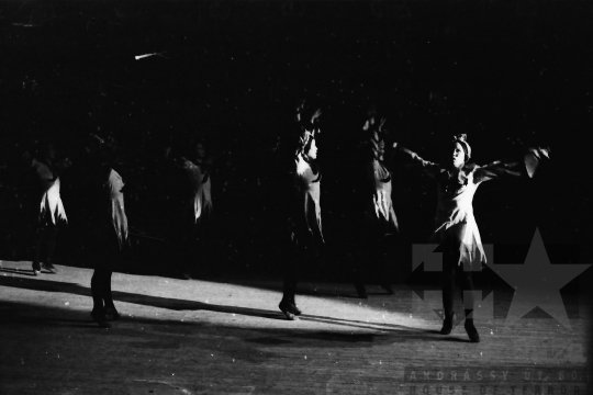 THM-BJ-07622 - Csukcs együttes a szekszárdi művelődési házban az 1970-es években