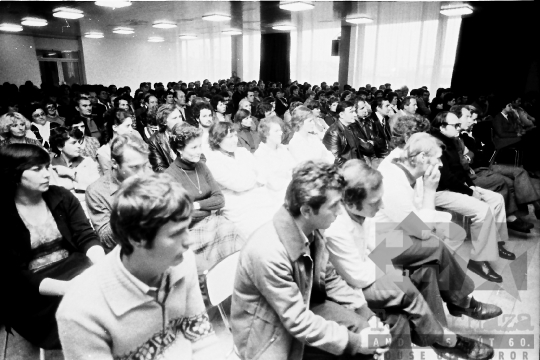 THM-BJ-07755 - Csehszlovák-magyar barátsági gyűlés a szekszárdi húskombinátban az 1980-as években 