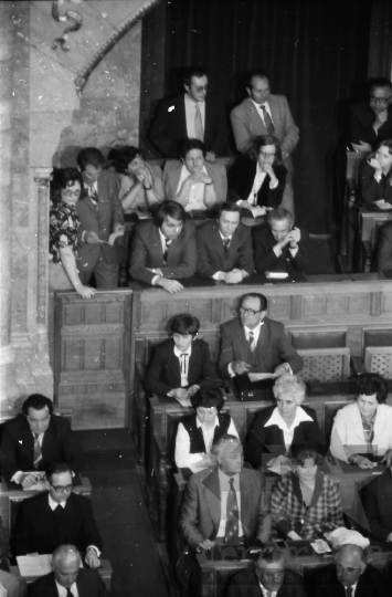 THM-BJ-07795 - Parlamenti életkép az 1980-as években 