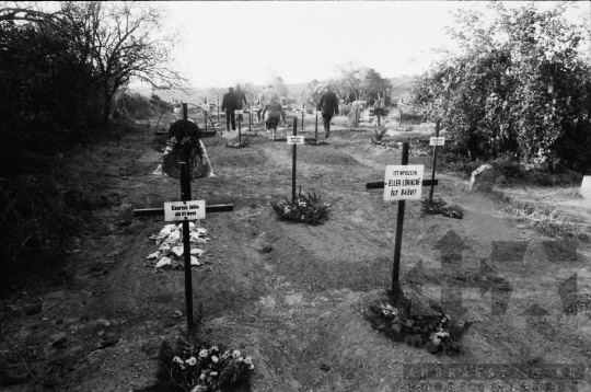 THM-BJ-08007 - Grábóci szociális otthon temetője az 1980-as években
