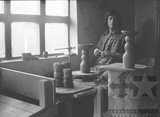 THM-BJ-08143 - Kerámiaüzem Szekszárdon az 1970-es években