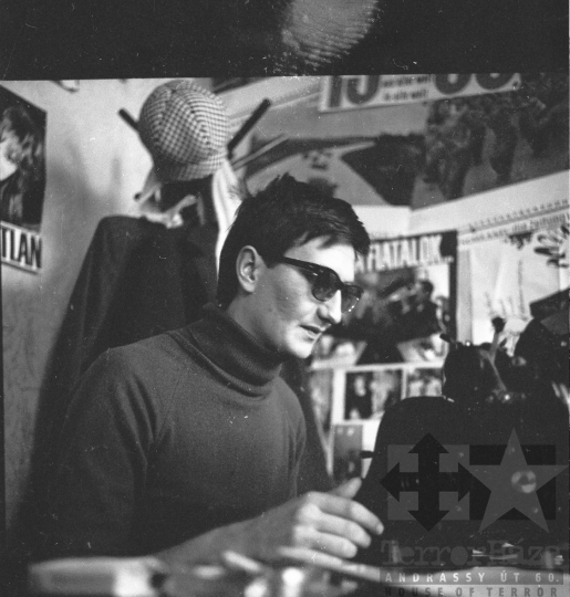 THM-BJ-08161 - Kónya József újságíró az 1960-as években