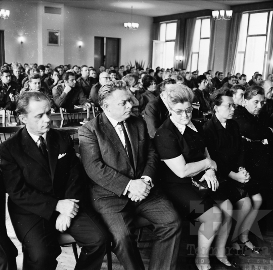 THM-BJ-08342 - Munkásőrgyűlés Szekszárdon az 1960-as években 