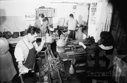 THM-BJ-08417 - Fonalfeldolgozás Hőgyészen az 1960-as években 