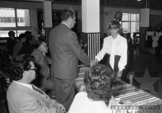 THM-BJ-08666 - Diplomaosztó a szekszárdi Illyés Gyula Pedagógiai Főiskolán az 1980-as években