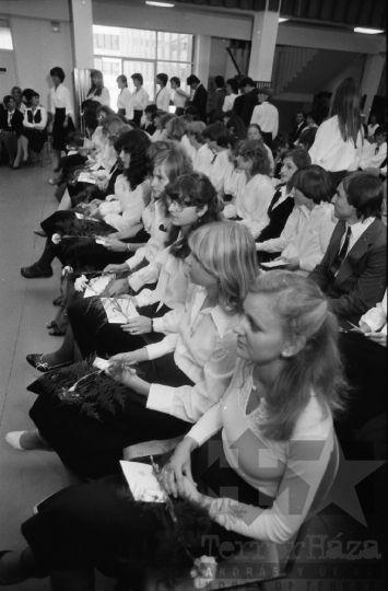 THM-BJ-08669 - Diplomaosztó a szekszárdi Illyés Gyula Pedagógiai Főiskolán az 1980-as években