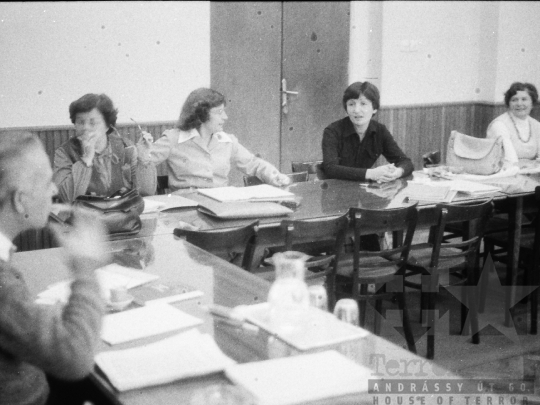 THM-BJ-08686 - Marxista esti egyetem hallgatói Szekszárdon az 1980-as években