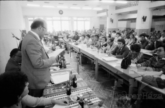 THM-BJ-08872 - Pedagógusok értekezlete Szekszárdon az 1980-as években
