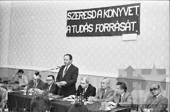 THM-BJ-08987 - Könyvnapi rendezvény Lengyelben az 1980-as években