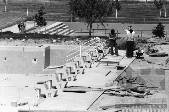 THM-BJ-09474 - Tamási fürdő építése az 1980-as években