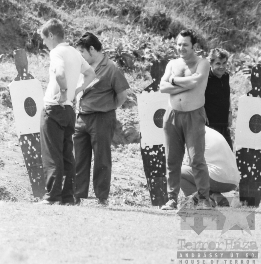 THM-BJ-09805 - Tartalékos tisztek éleslövészeti gyakorlata a tolnai szovjet katonai lőtéren az 1970-es években 