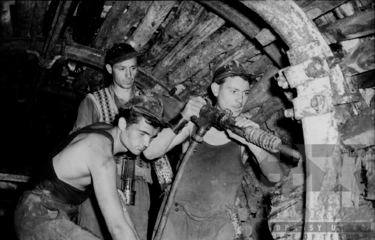 THM-BJ-09838 - Nagymányoki szénbánya az 1960-as években