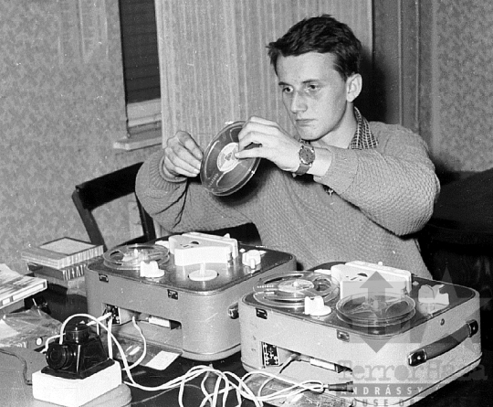 THM-BJ-09977 - Végh Miklós újságíró az 1960-as években