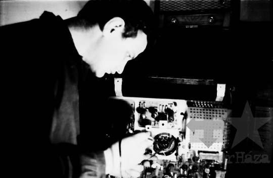 THM-BJ-10079 - Gelka javítóműhelye Szekszárdon az 1960-as években