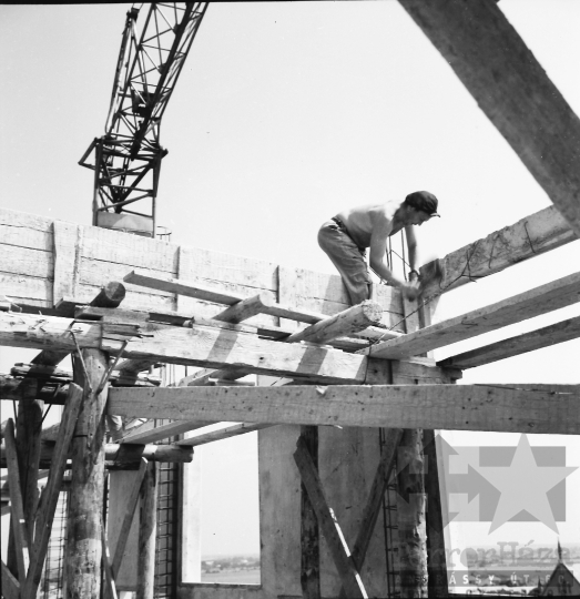 THM-BJ-10128 - Szakközépiskola építése Szekszárdon az 1960-as években