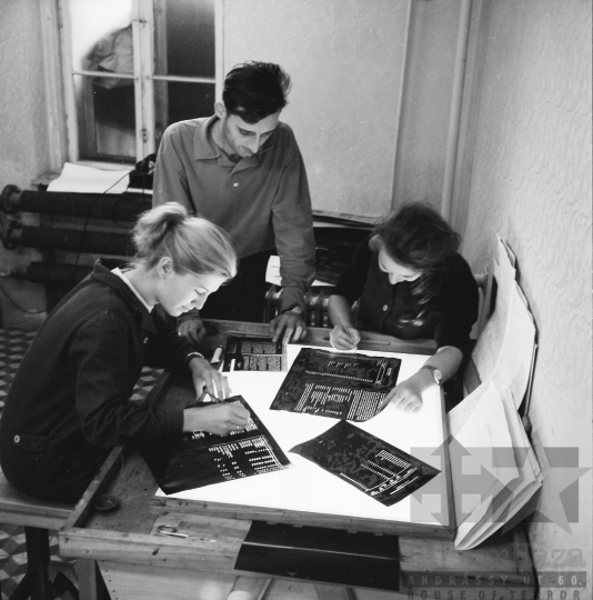 THM-BJ-10324 - Dunaföldvári nyomda az 1960-as években