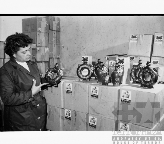 THM-BJ-10431 - Magyar Likőripari Vállalat Szekszárdon az 1960-as években