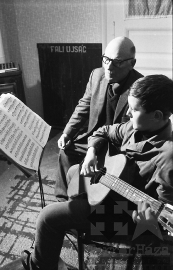 THM-BJ-10436 - Zeneiskola Tolna település művelődési otthonában az 1960-as években