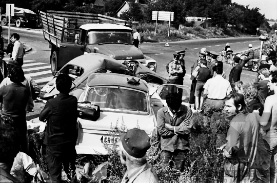 THM-BJ-10938 - Közlekedési baleset Simontornyán az 1970-es években