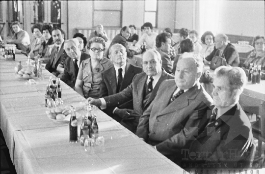 THM-BJ-10968 - Tolna megyei Népbolt Vállalat jubileumi összejövetele Szekszárdon 1970-es években
