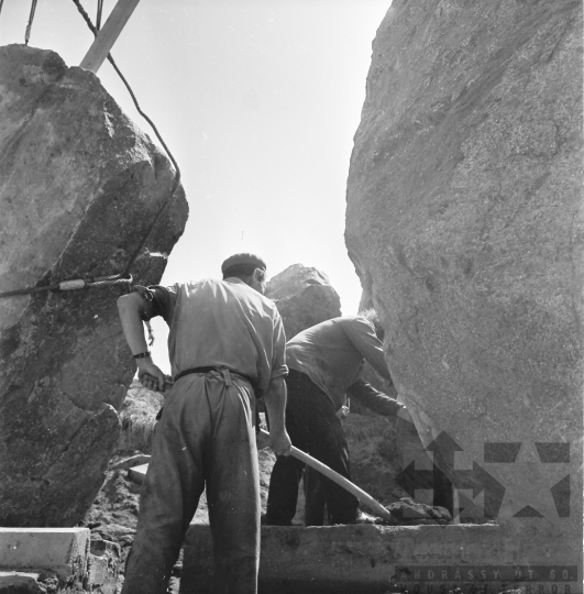 THM-BJ-10989 - Prométheusz park építése Szekszárdon az 1970-es években