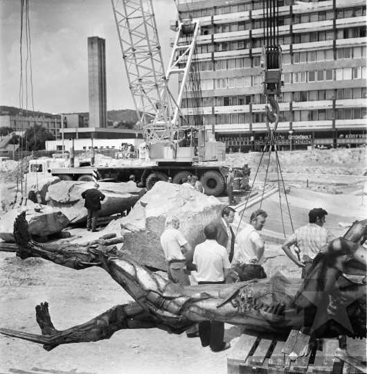 THM-BJ-10999 - Prométheusz park építése Szekszárdon az 1970-es években