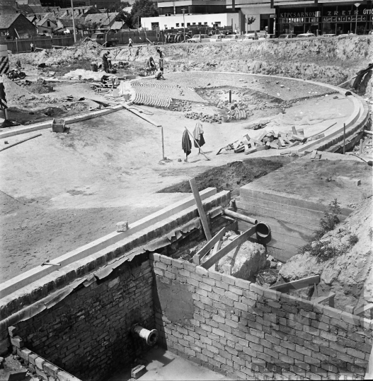 THM-BJ-11003 - Prométheusz park építése Szekszárdon az 1970-es években