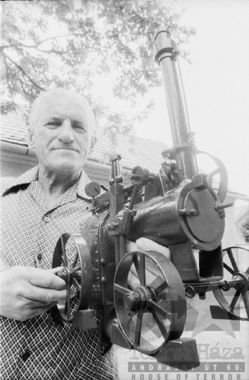 THM-BJ-11075a - Pancza Ernő dombóvári ezermester munkái az 1980-as években