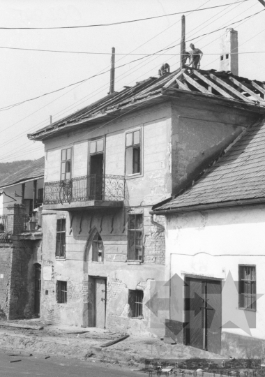 THM-BJ-11227 - Szekszárdi házak felújítás előtt az 1960-as években