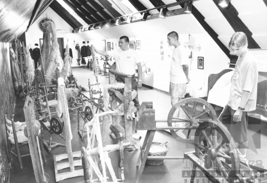 THM-BJ-11236 - Kiállítás a Vármúzeumban Dunaföldváron az 1980-as években