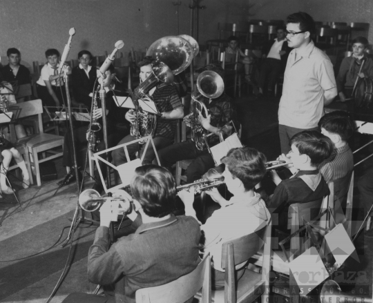 THM-BJ-11309 - Rádiófelvétel Szekszárdon a zeneiskolában az 1960-as években