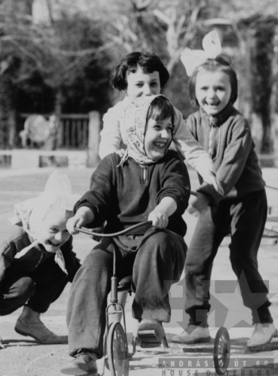 THM-BJ-11347 - Szekszárdi belváros az 1960-as években