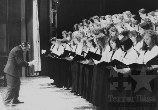 THM-BJ-11436 - Kórustalálkozó Szekszárdon az 1970-es években